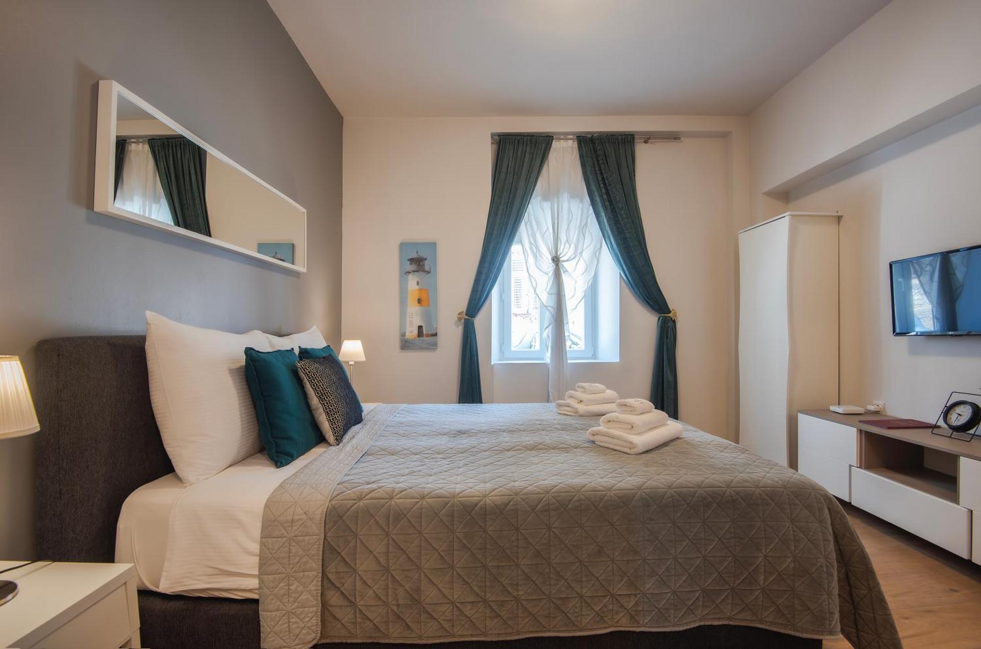 D&A City Center Apartments With Free Parking Pula Extérieur photo
