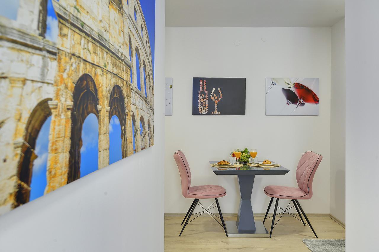 D&A City Center Apartments With Free Parking Pula Extérieur photo