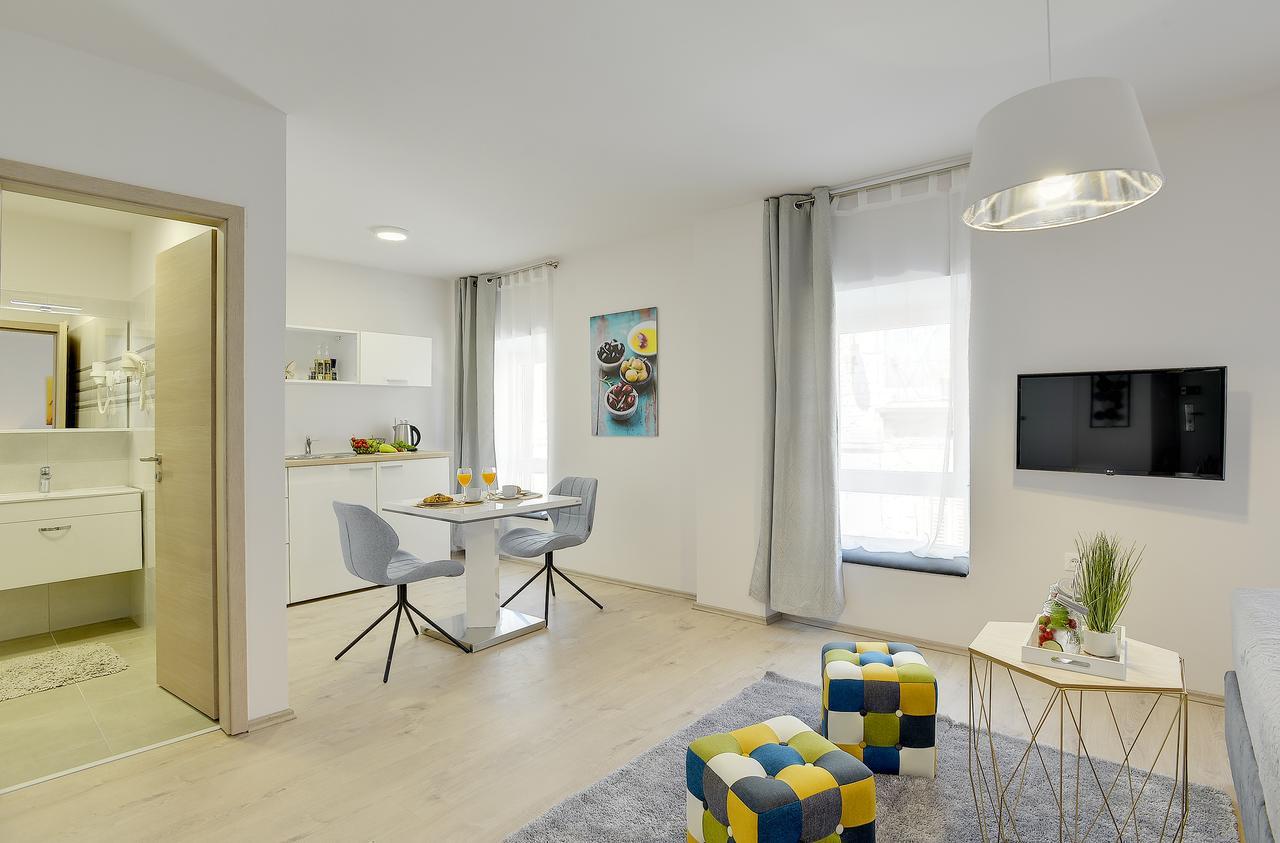D&A City Center Apartments With Free Parking Pula Extérieur photo