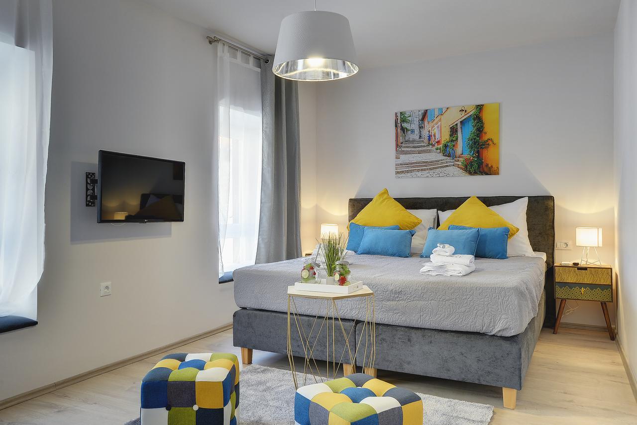 D&A City Center Apartments With Free Parking Pula Extérieur photo