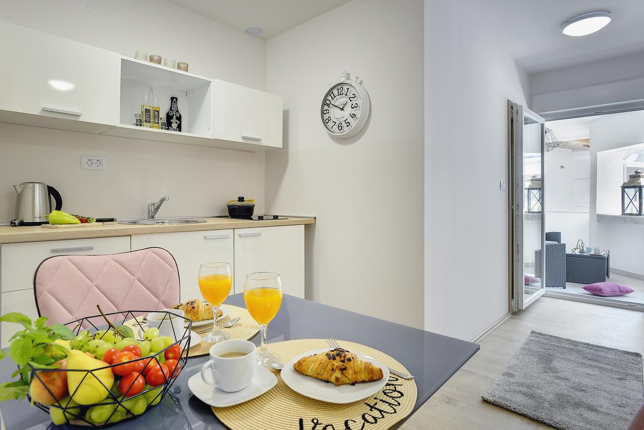 D&A City Center Apartments With Free Parking Pula Extérieur photo