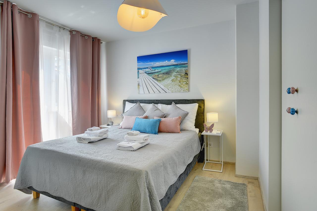 D&A City Center Apartments With Free Parking Pula Extérieur photo